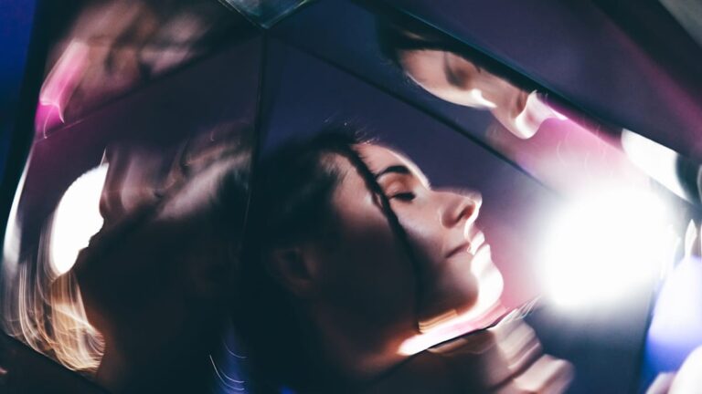 „Symptomy autismu se u dívek často projevují subtilněji“