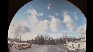 Sedmitunový meteorit exploduje nad severem USA